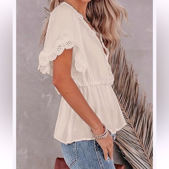 Elegant Cream Lace Trim Peplum Blouse Women’s small - Picture 2 of 4